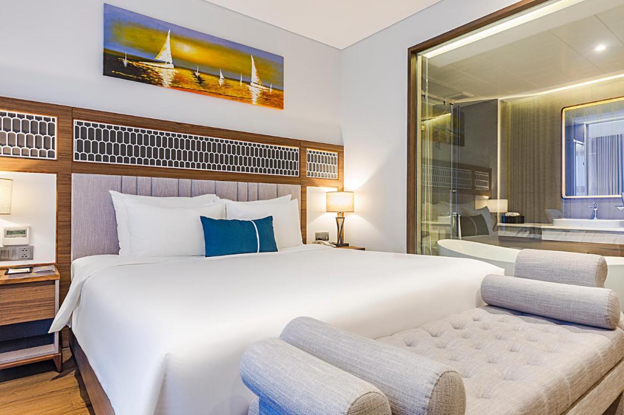 Peninsula Hotel Danang Exterior photo