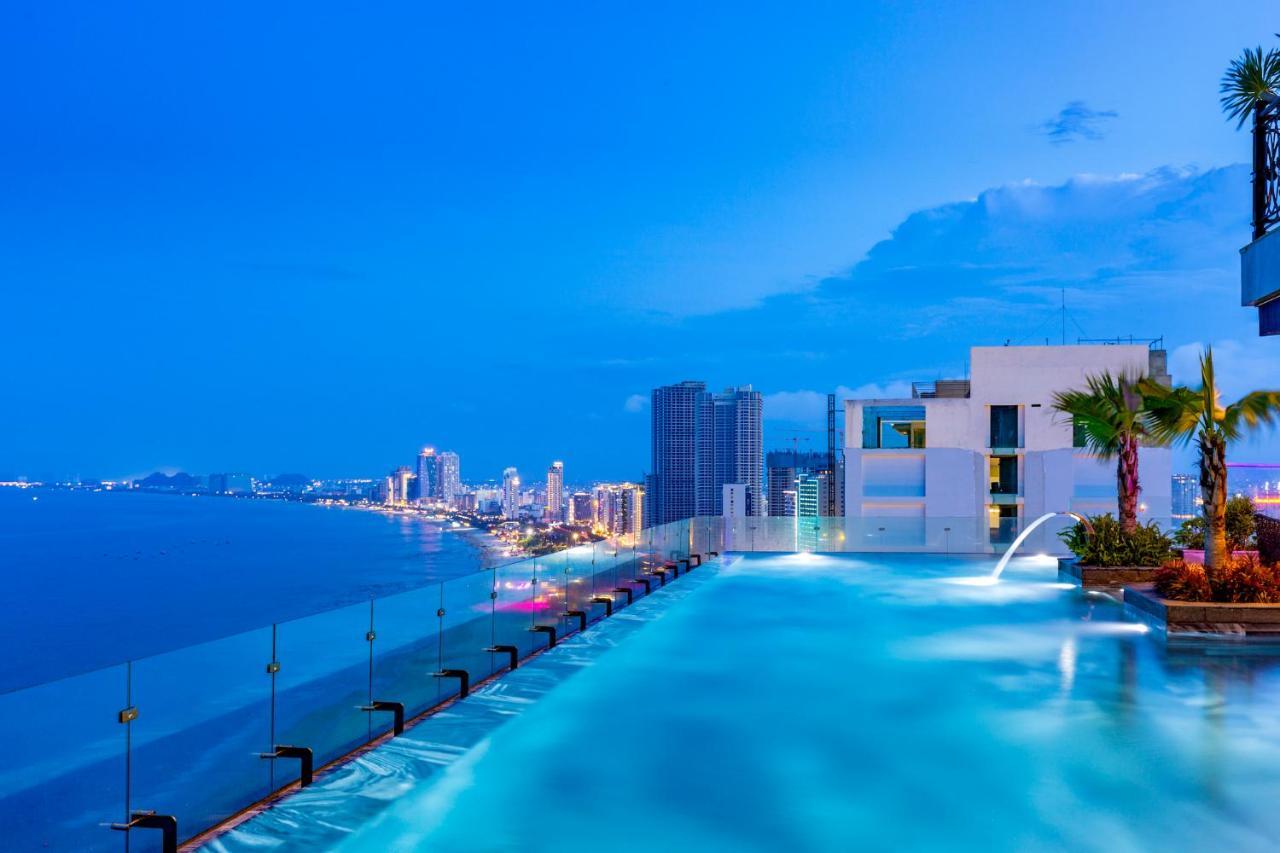 Peninsula Hotel Danang Exterior photo
