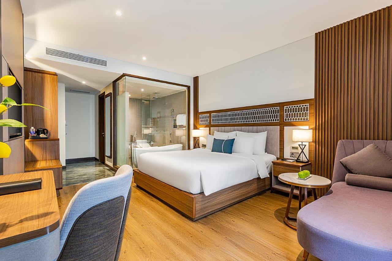 Peninsula Hotel Danang Exterior photo